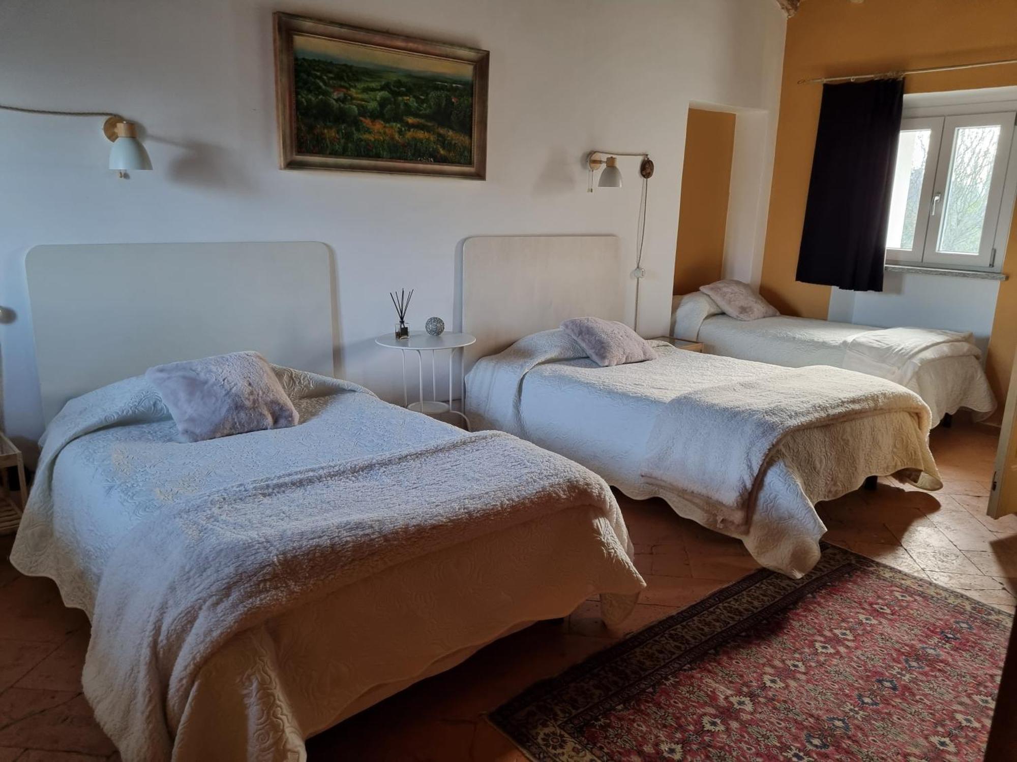 I Tre Merli Mortara Luaran gambar